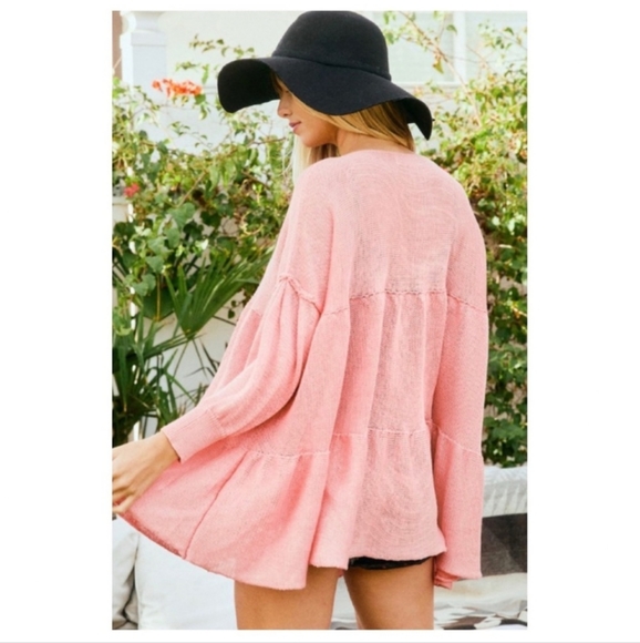 Tiered Tunic Top  Coral  Lightweight Sweater  Over Fit Comfy  Women's Small  NEW - Picture 5 of 8